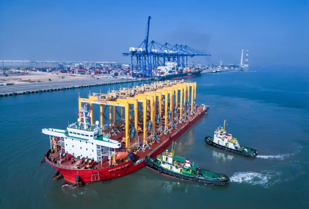 Tàu tại cụm cảng Lạch Huyện, Hải Phòng, ngày 20/1. Ảnh: Lê Tân