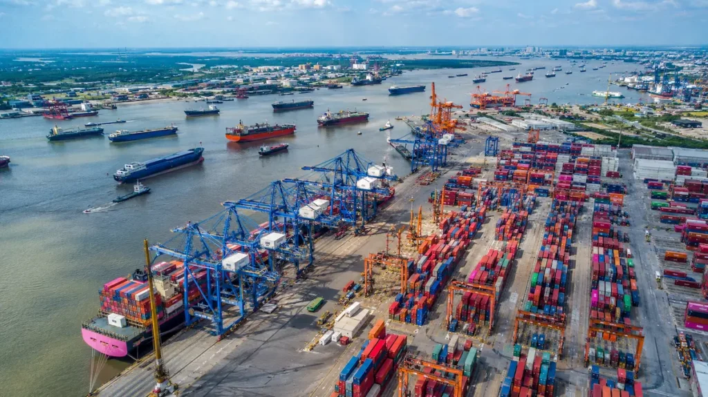 $3.433 cho một container 40 feet — và vẫn chưa dừng